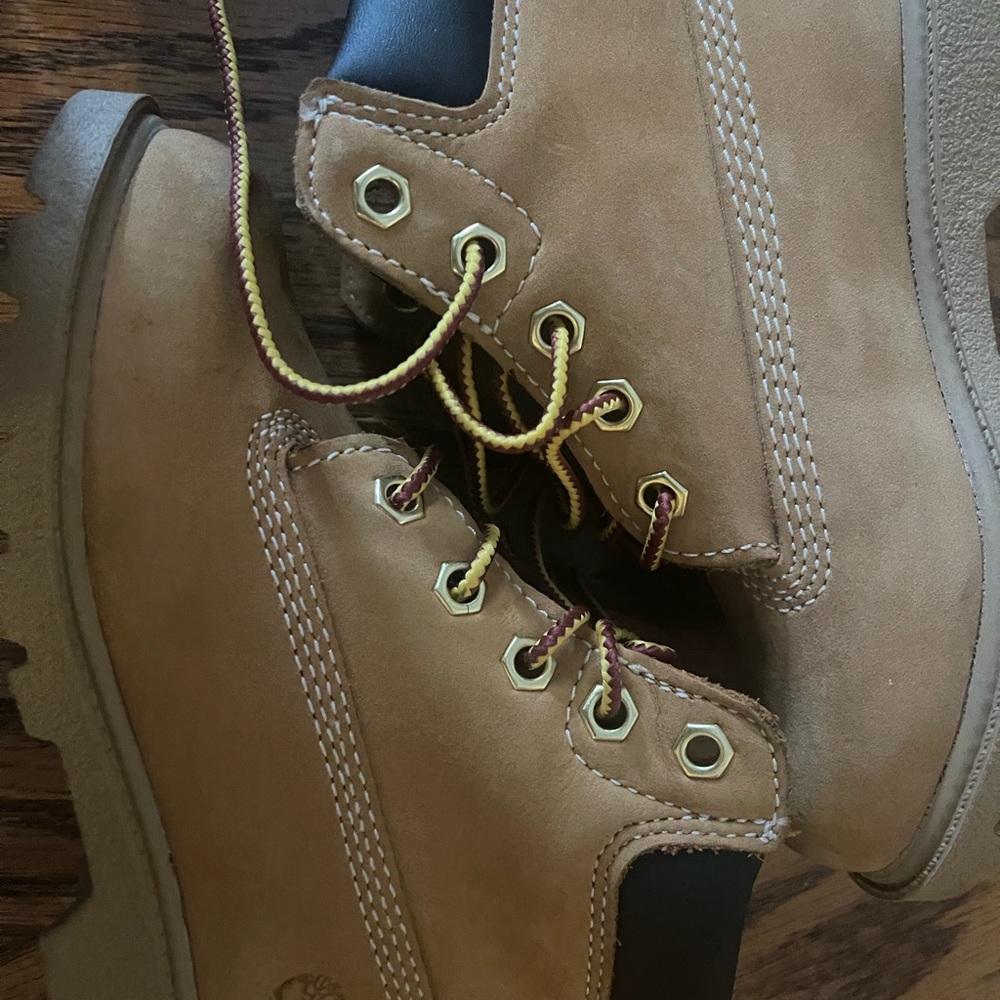 Timberland Boots - Picture 3 of 3